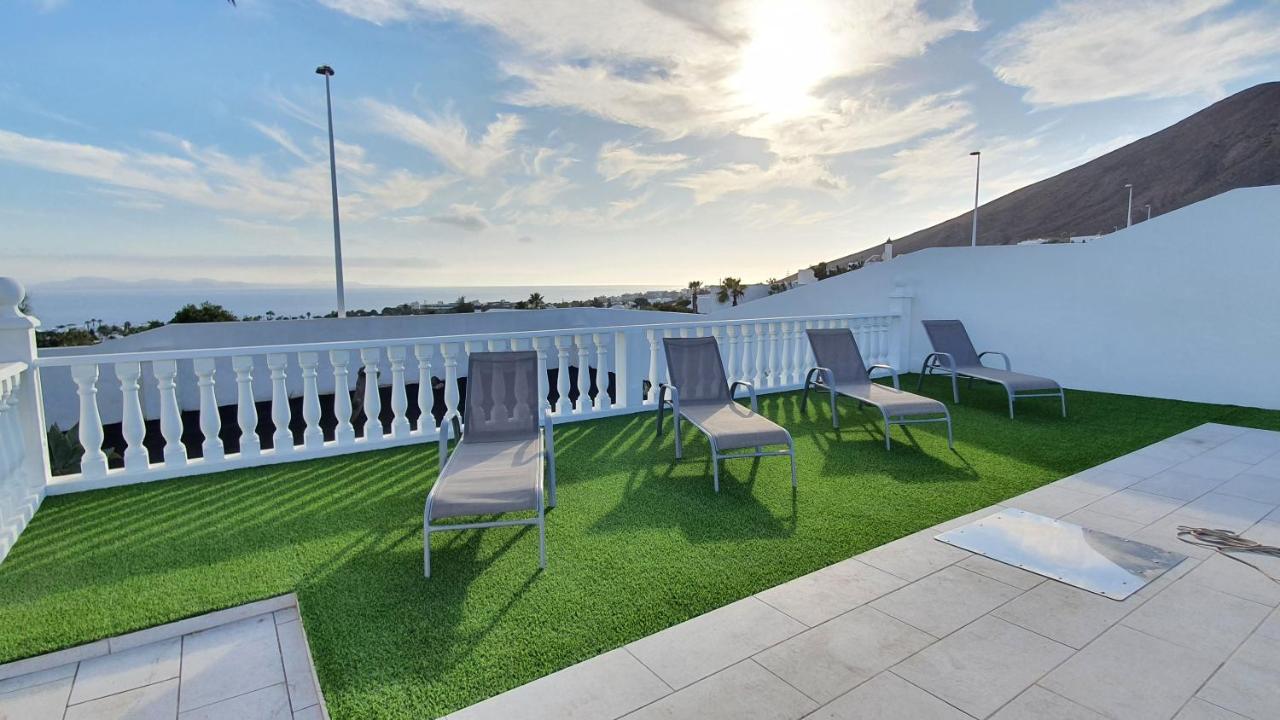 Stunning Sea View Villa With 6 Bedrooms & Heated Pool - Villa Renaissance Playa Blanca  Eksteriør billede