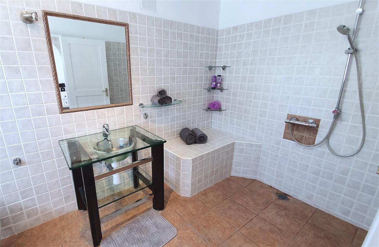 Stunning Sea View Villa With 6 Bedrooms & Heated Pool - Villa Renaissance Playa Blanca  Eksteriør billede