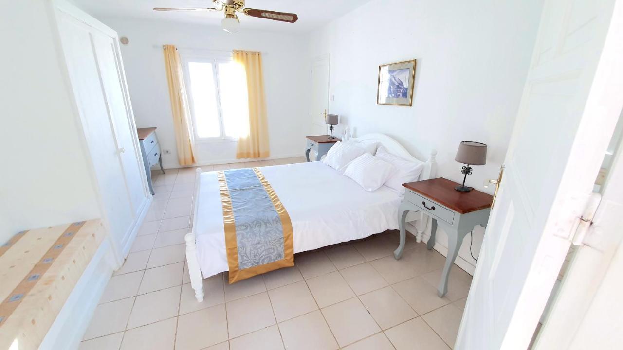 Stunning Sea View Villa With 6 Bedrooms & Heated Pool - Villa Renaissance Playa Blanca  Eksteriør billede